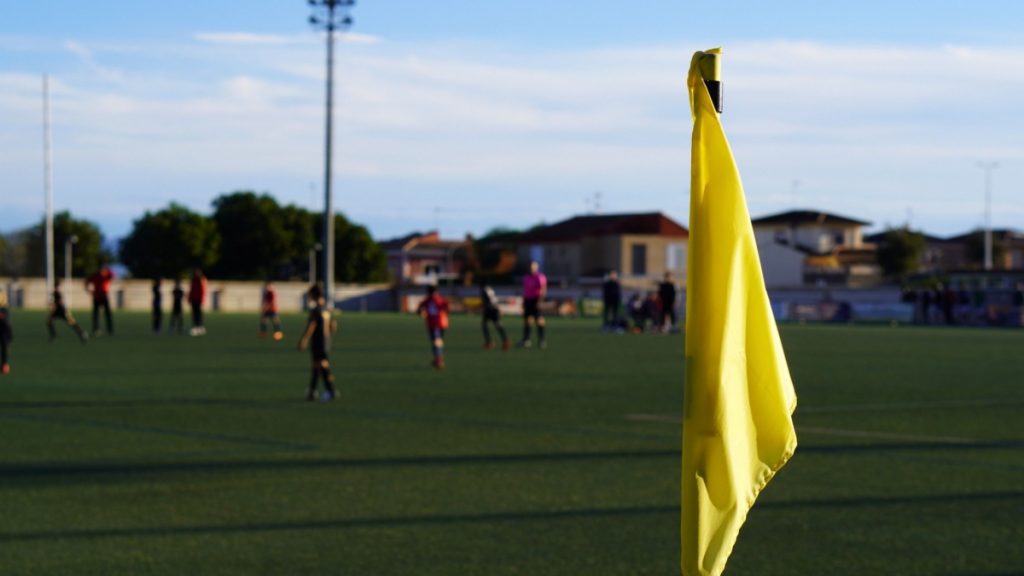 Pre-match chaos: Kreisliga C Clash scrapped after referee bitten...on nuts ref incident germany