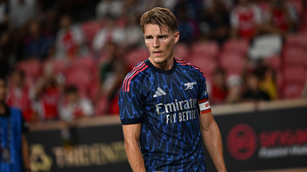 Arsenal strike lightning again with throwback 25/26 away kit arsenal 25 26 kit