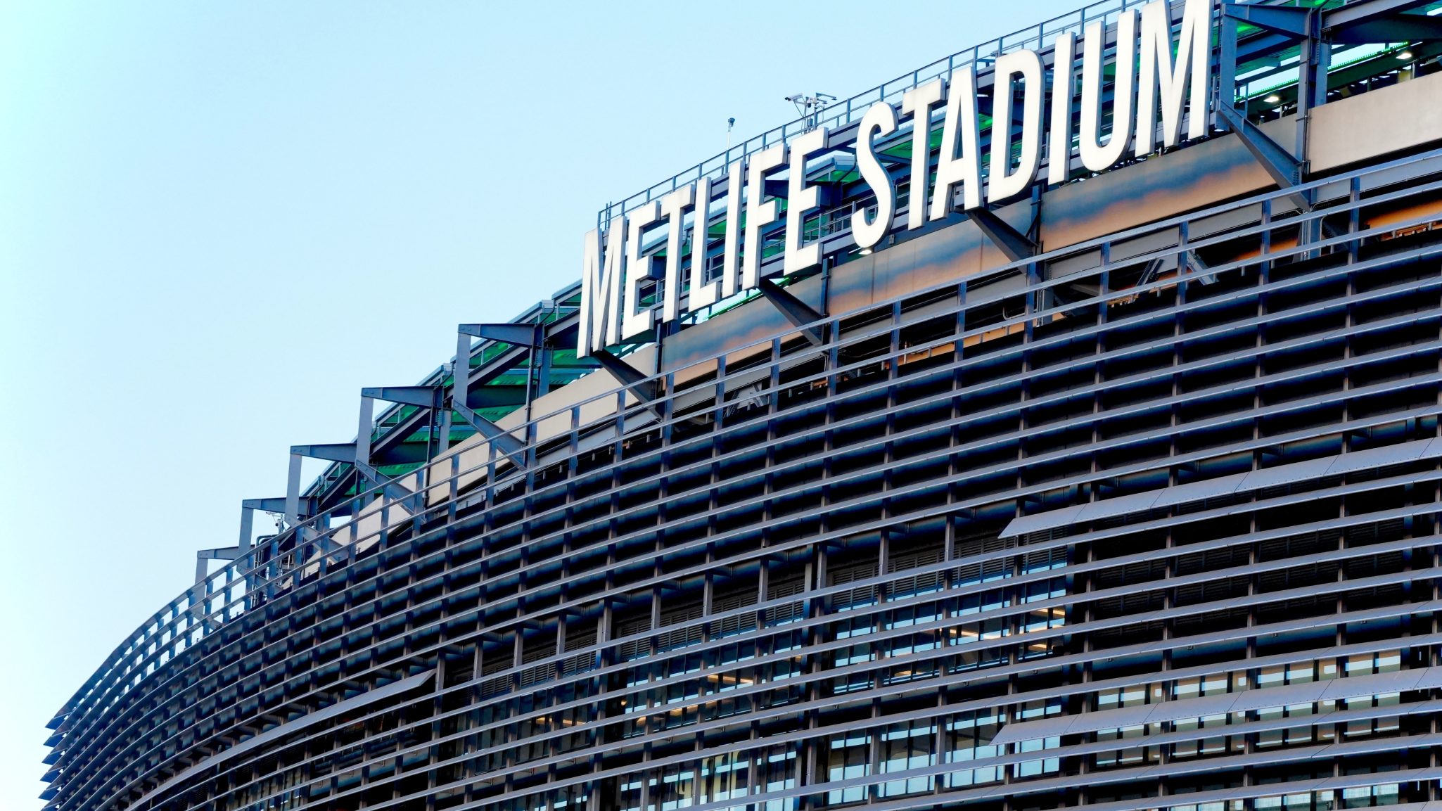 A $100 train ride is turning MetLife’s World Cup into an access fight metlife stadium