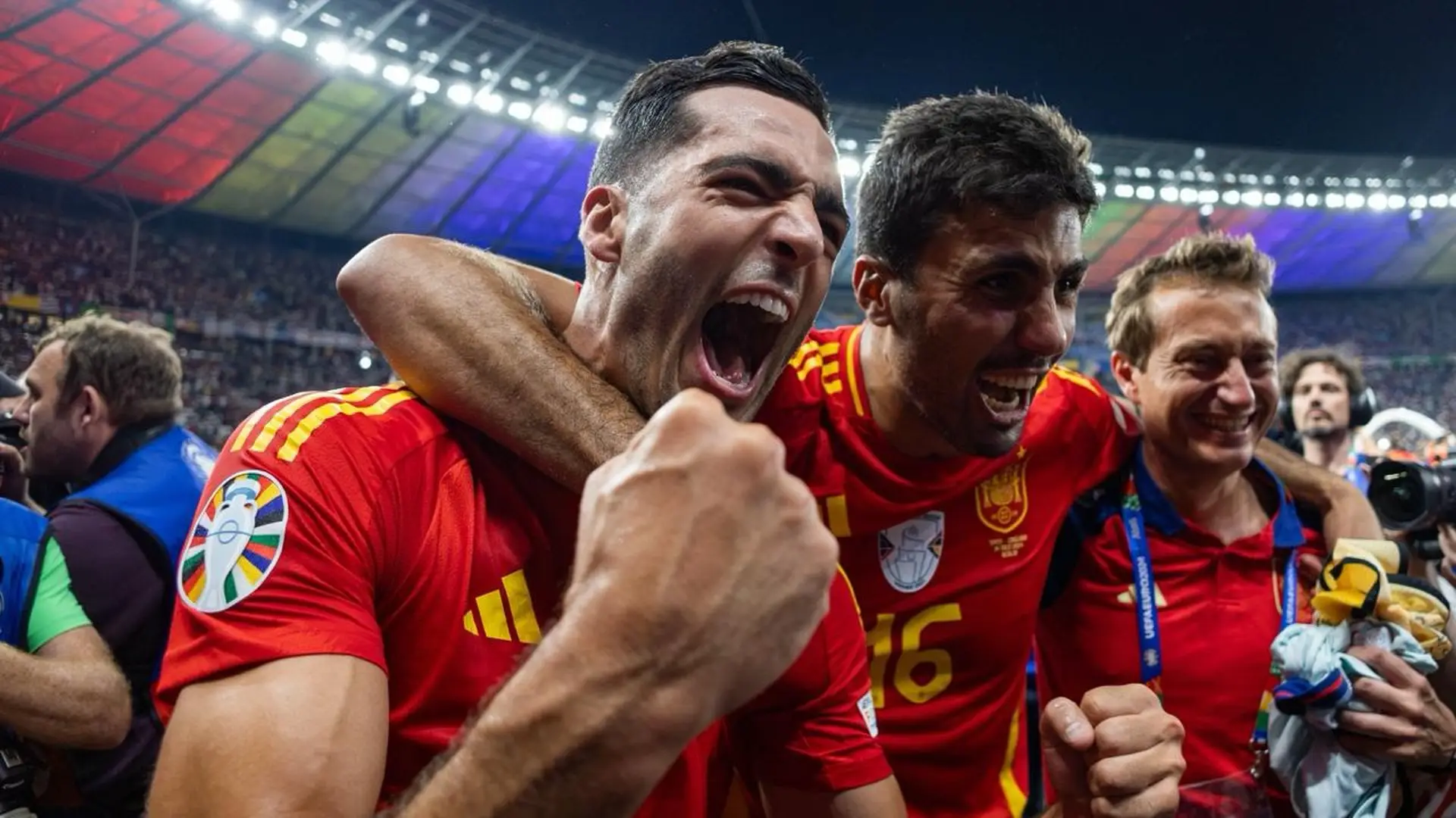 Spain players celebrate their 2-1 World Cup quarterfinal win over Belgium at SoFi Stadium