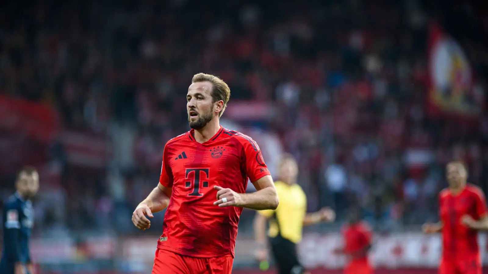 Harry Kane playing for Bayern Munich